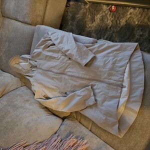 Lululemon rain rebel jacket